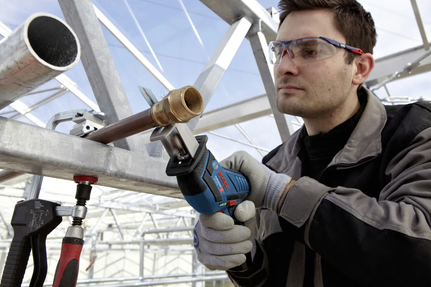 Bosch Professional Akku-Säbelsäge GSA 12V-14 2-Gang Solo