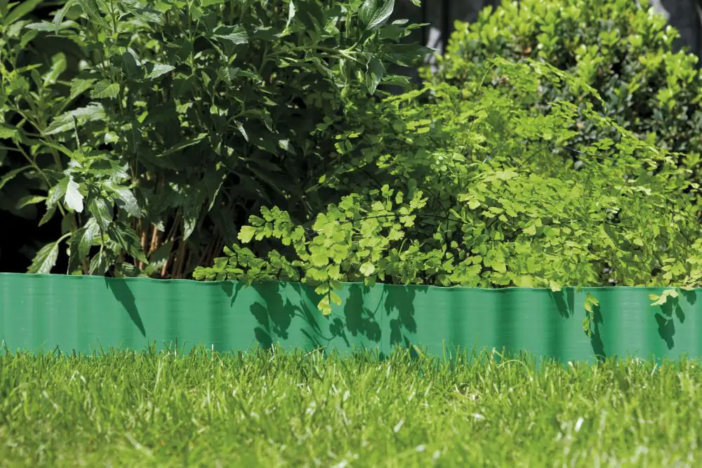 Gardena Beeteinfassung grün 9 m x 15 cm