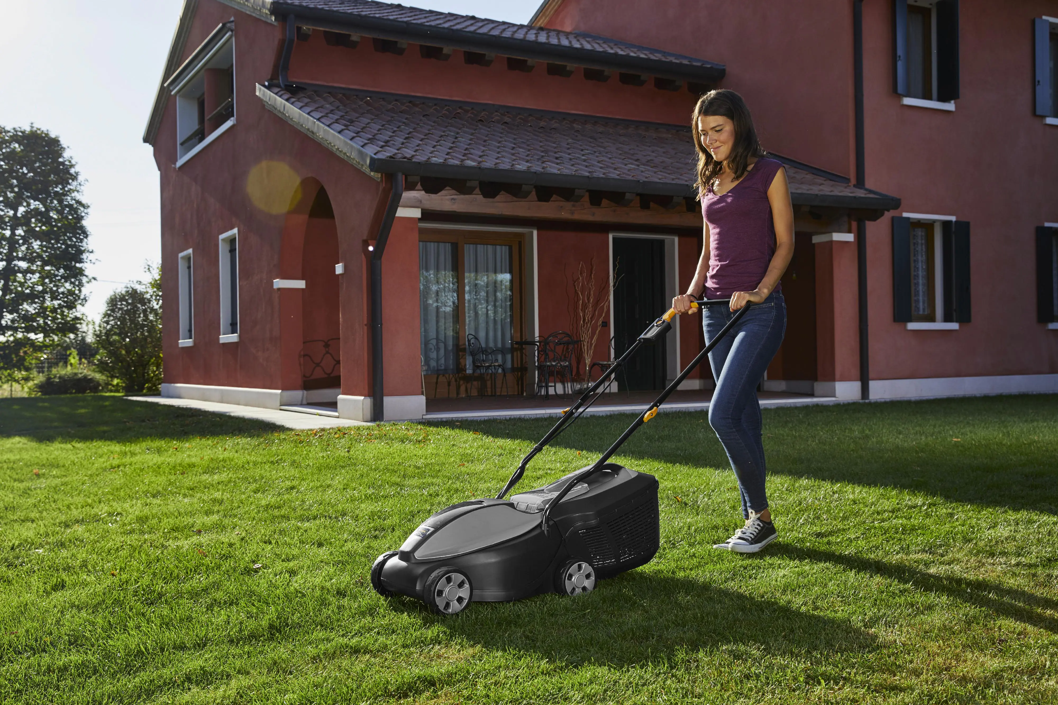 Alpina Akku-Rasenmäher AL 3020 Li 30 cm Schnittbreite inkl. 4 Ah Akku Alpina Akku-Rasenmäher AL 3020 Li 30 cm Schnittbreite inkl. 4 Ah Akku