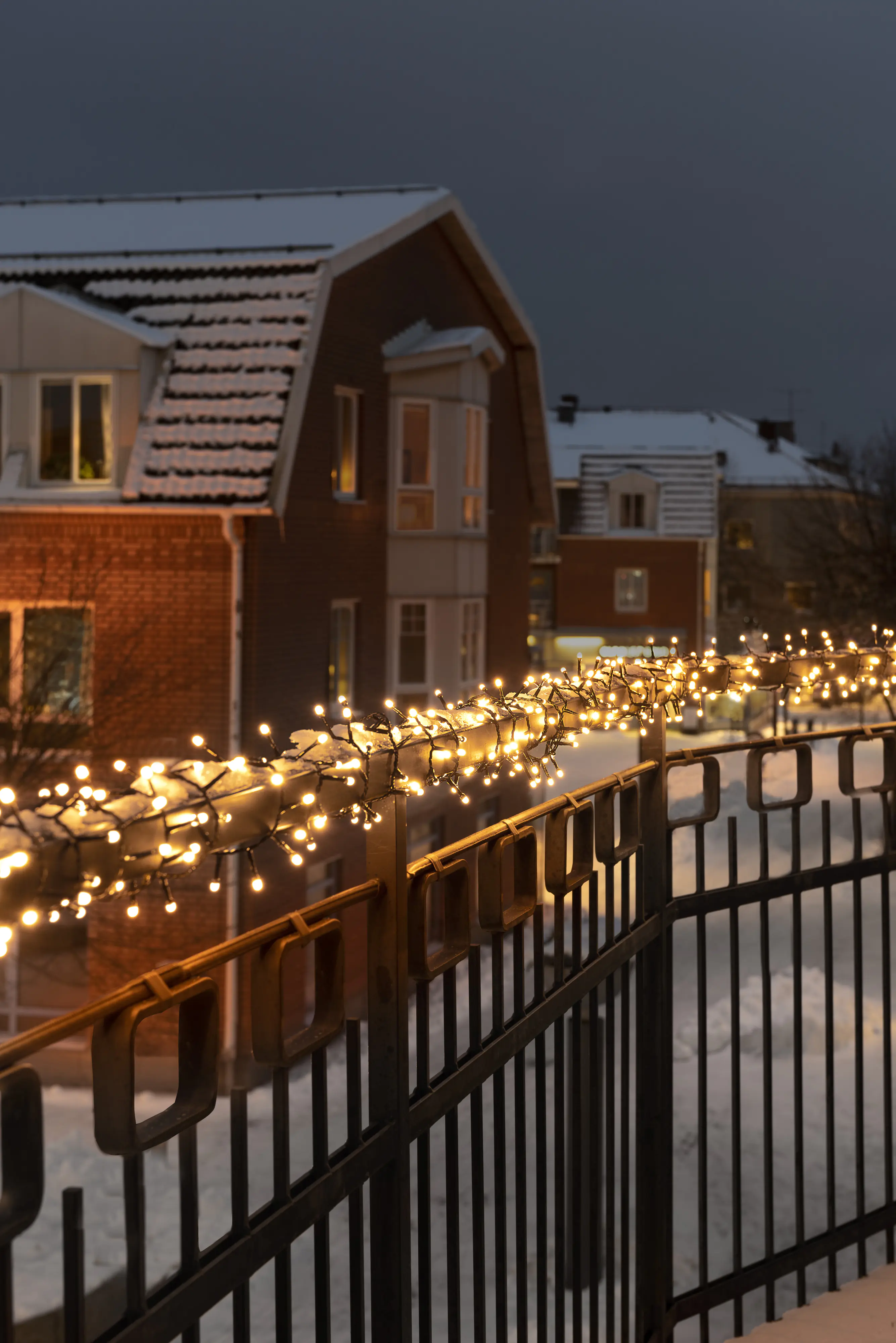 Konstsmide Micro LED Compactlights gefrostet Außen 400 warmweiße Dioden 13,8 m