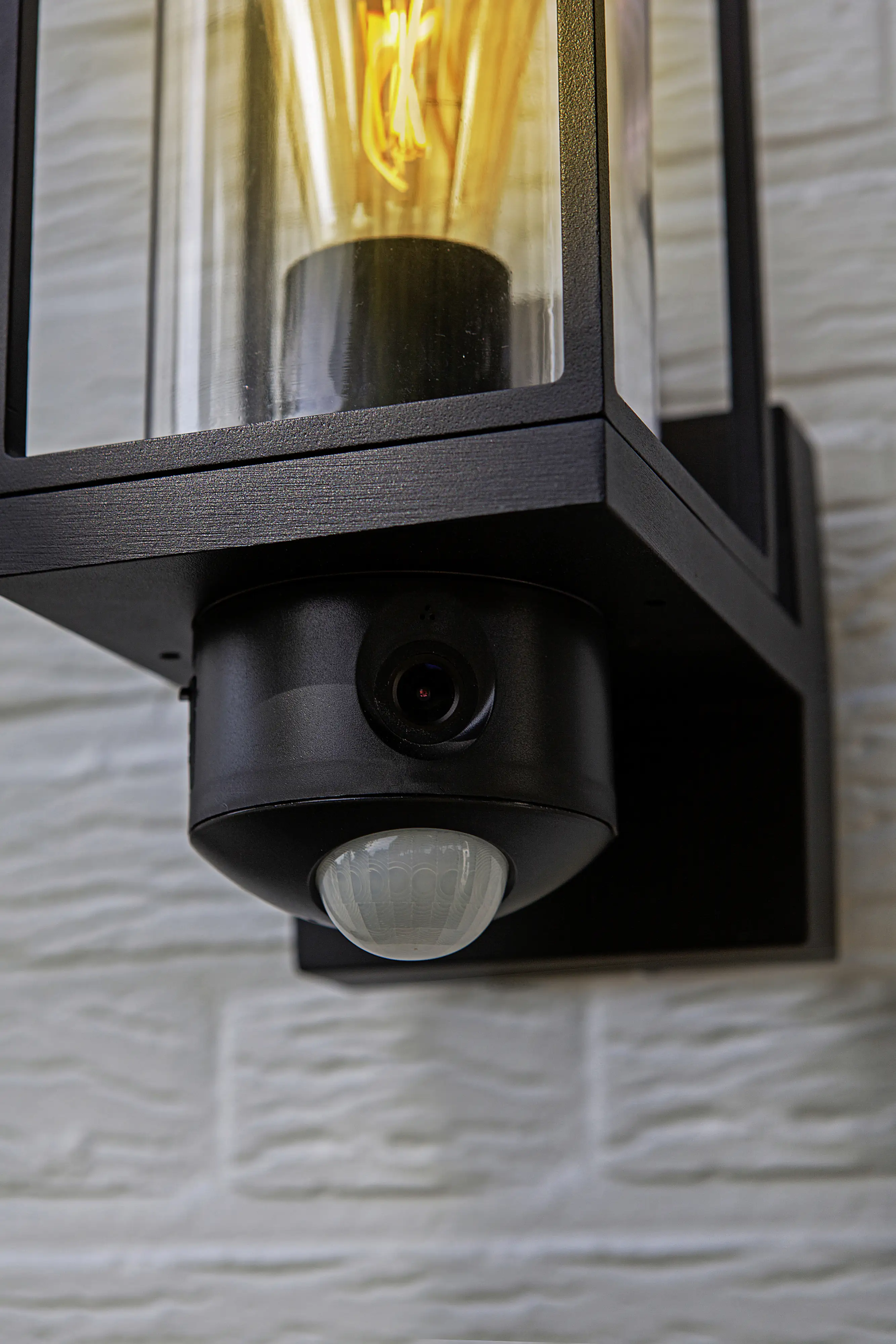 Lutec LED Kameraleuchte Flair E27 schwarz mit Bewegungsmelder Lutec LED Kameraleuchte Flair E27 schwarz mit Bewegungsmelder