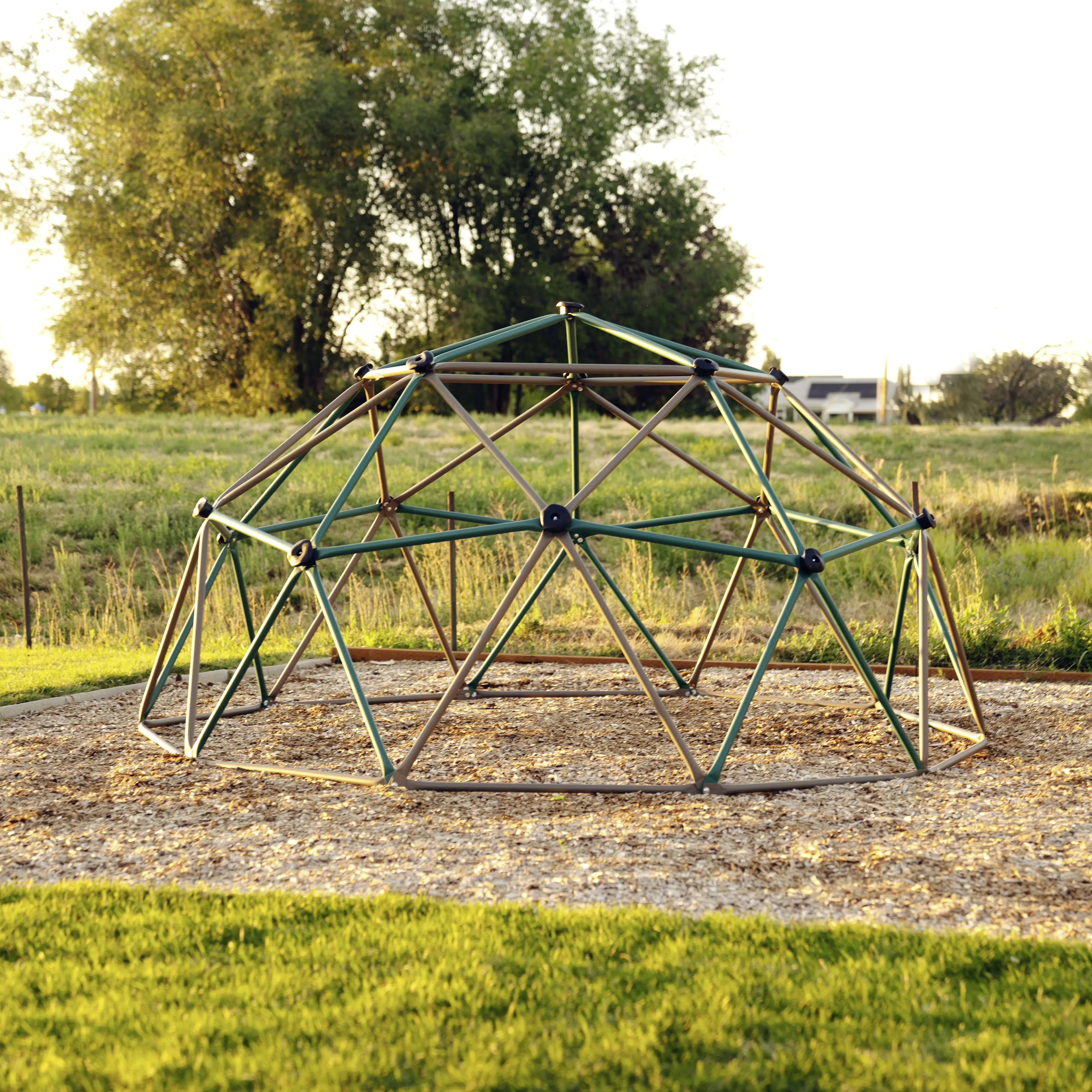 0081483826332_3018965 Lifetime Kletterkugel Geodome grün bronze mit Abdeckung Spielzelt 305 x 152 cm