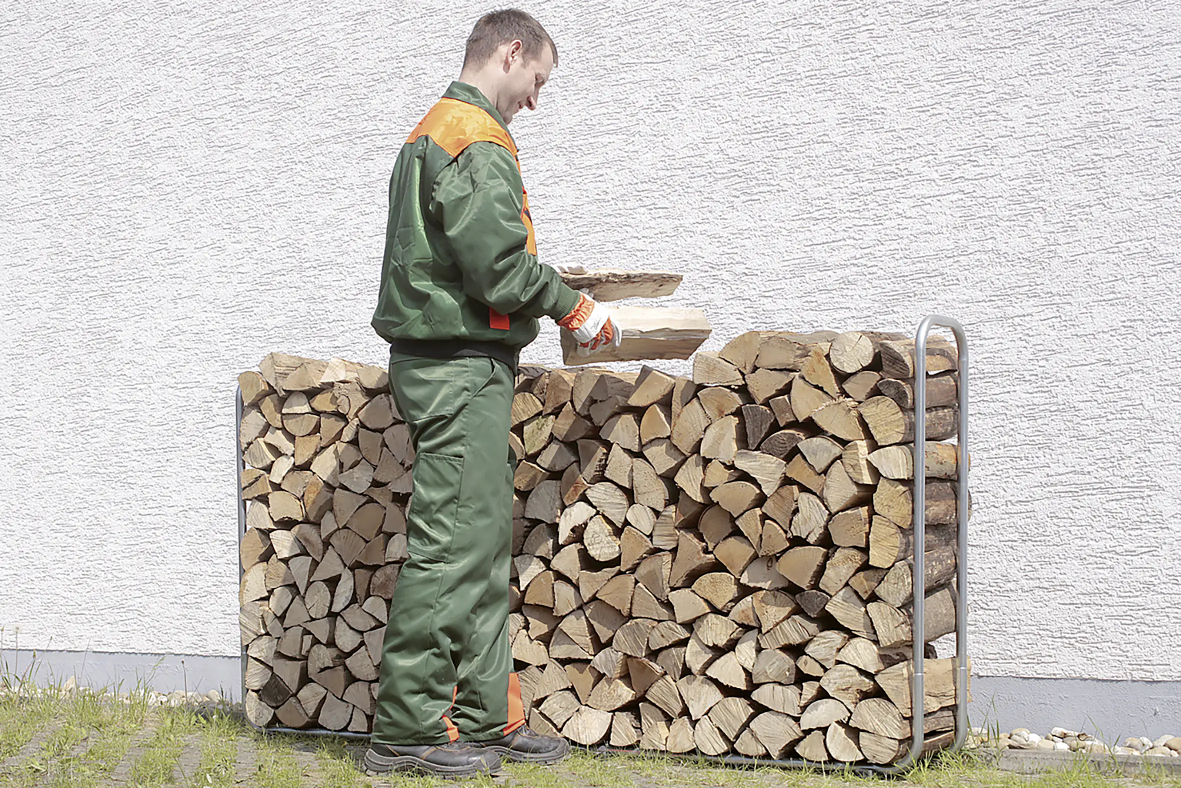 Wolfcraft Stapelhilfe für Brennholz 100 x 172 - 234 cm ausziehbar