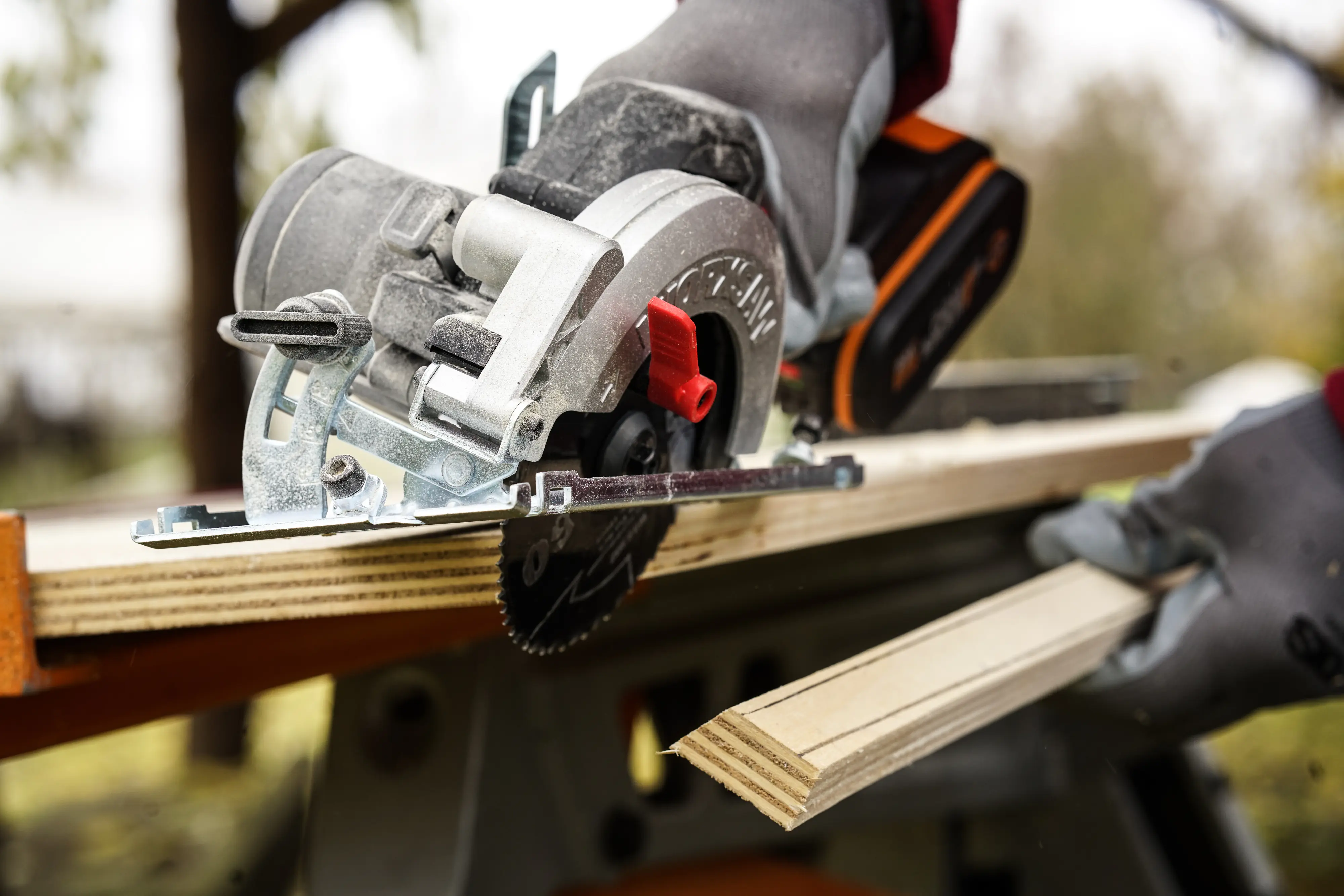 Worx Akku Kreissäge WX531 20 V inkl. 2 Ah Akku & Ladegerät