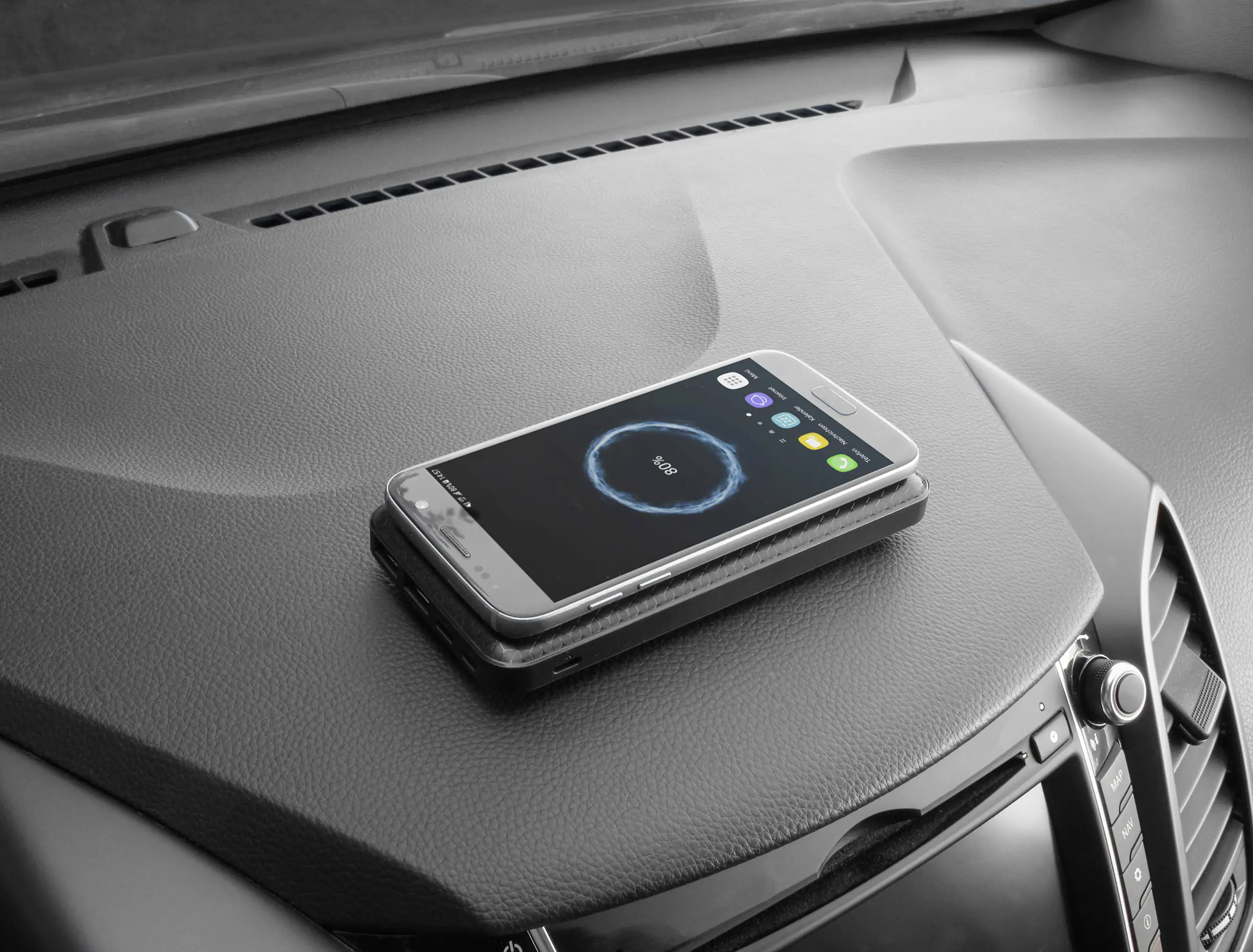 4017681164668_2481048 EUFAB QI-Induktionslader mit Powerbank