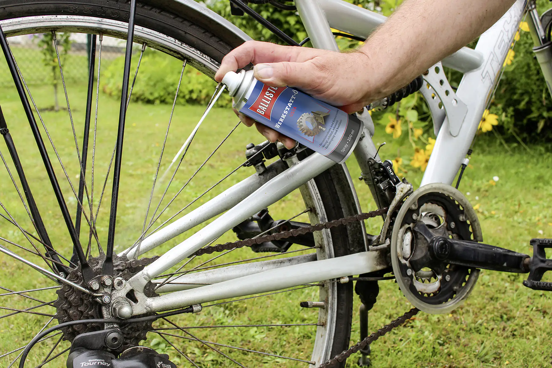 4017777229509_1535301 Ballistol Usta Werkstattöl-Spray 200ml
