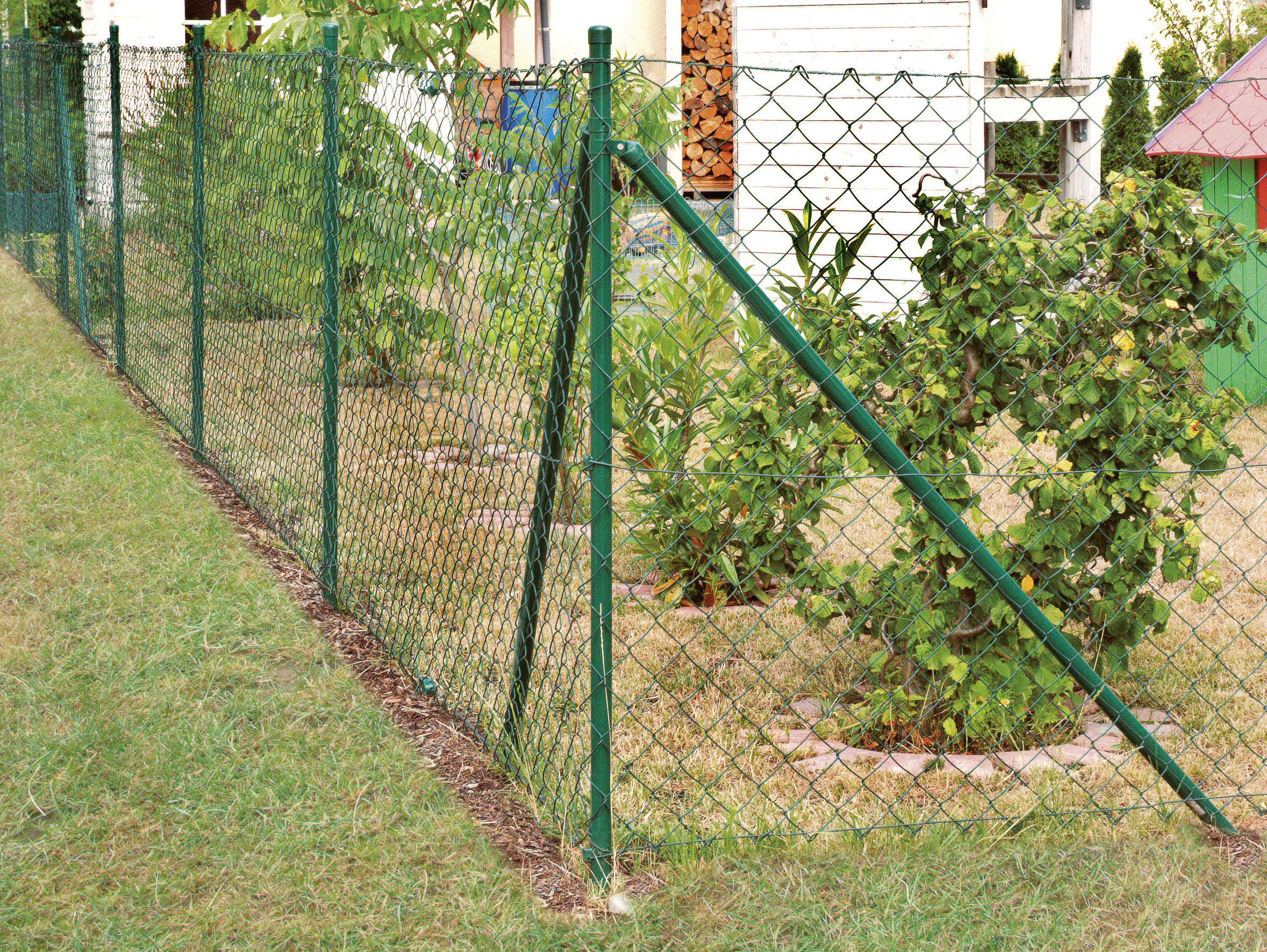 Floraworld Geflechtzaun 4-eckig 25 x 1,75 m MW: 60 mm moosgrün
