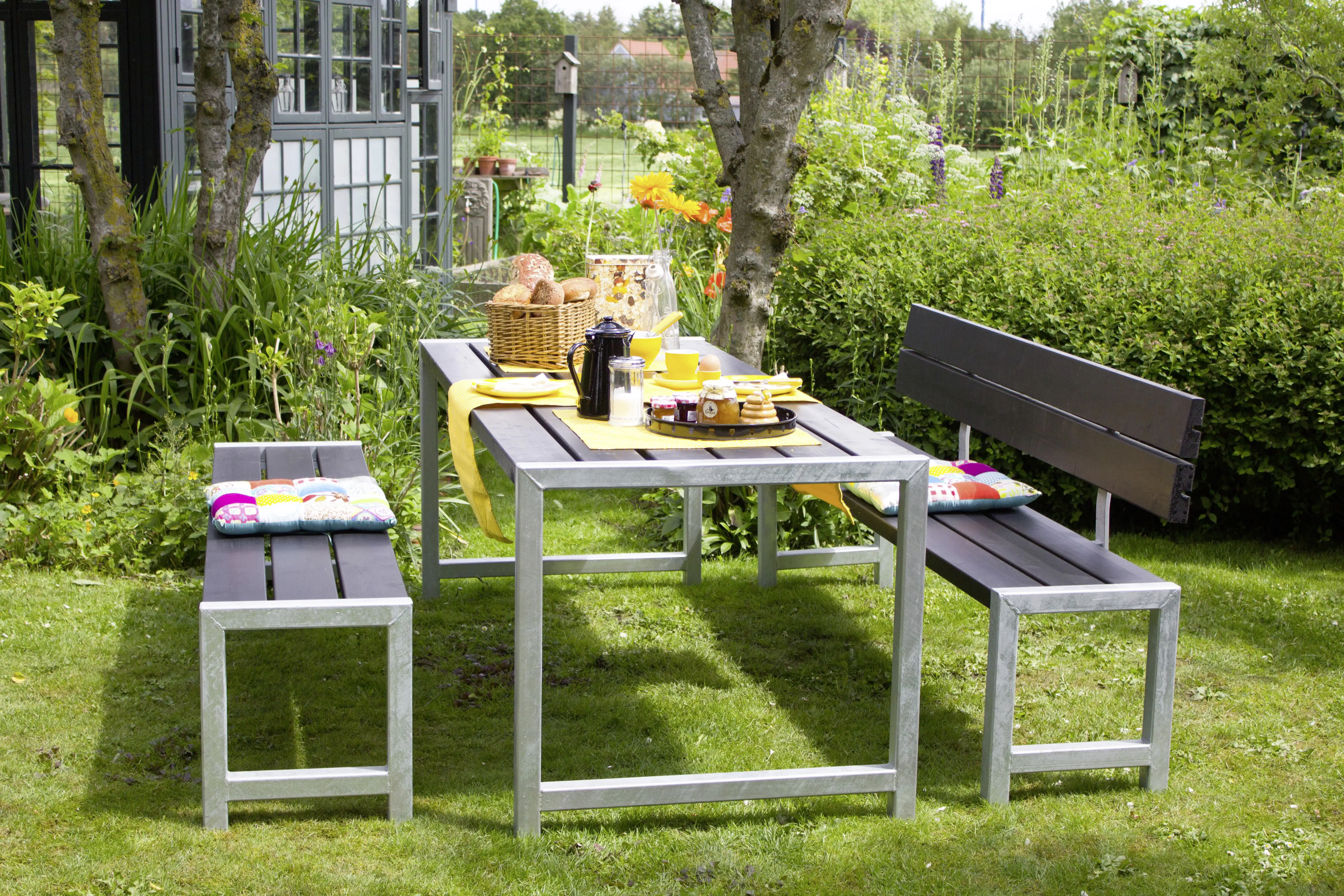 Plus Planken-Garnitur 3-teilig mit 1 Rückenlehne, schwarz