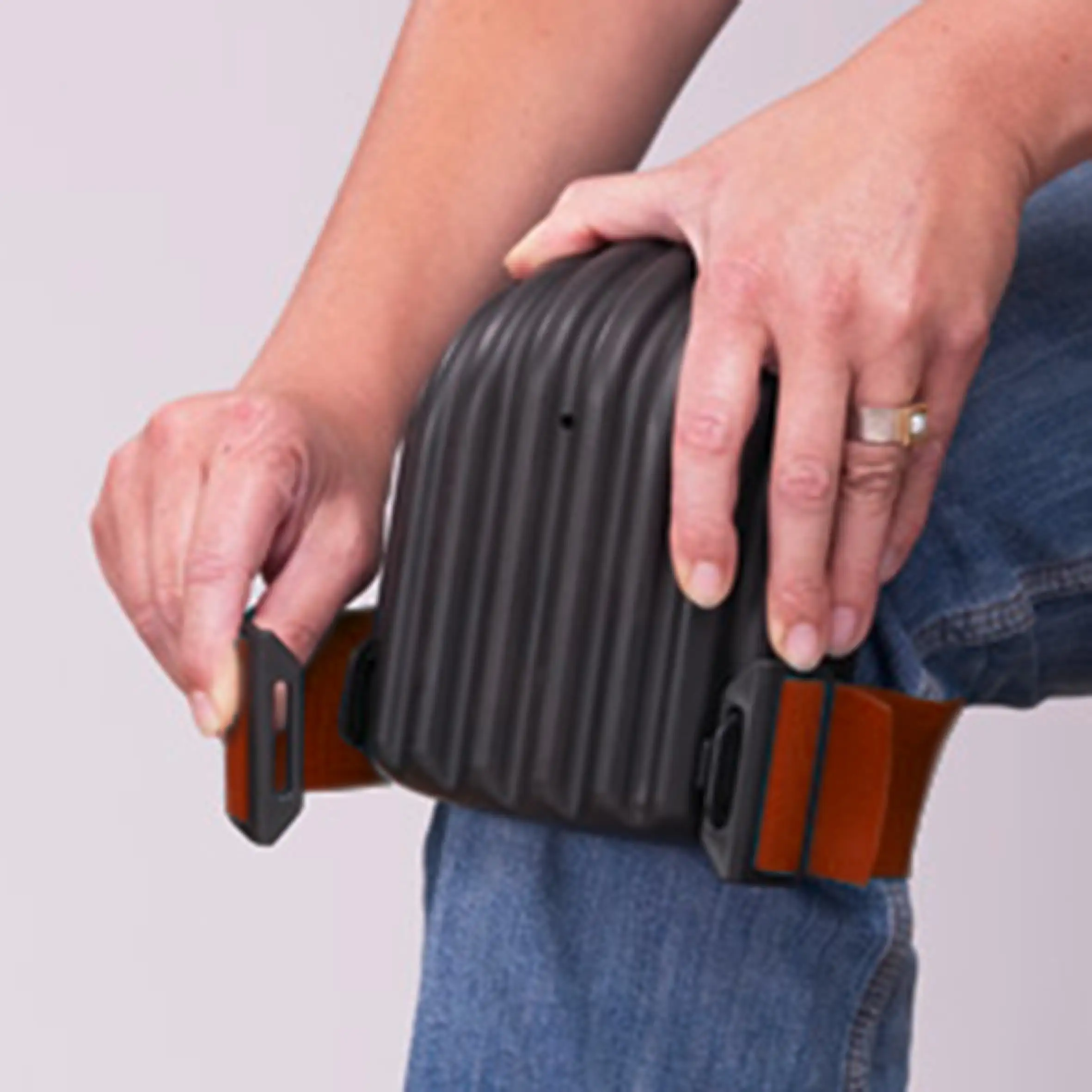 Knieschützer-Paar geschäumt