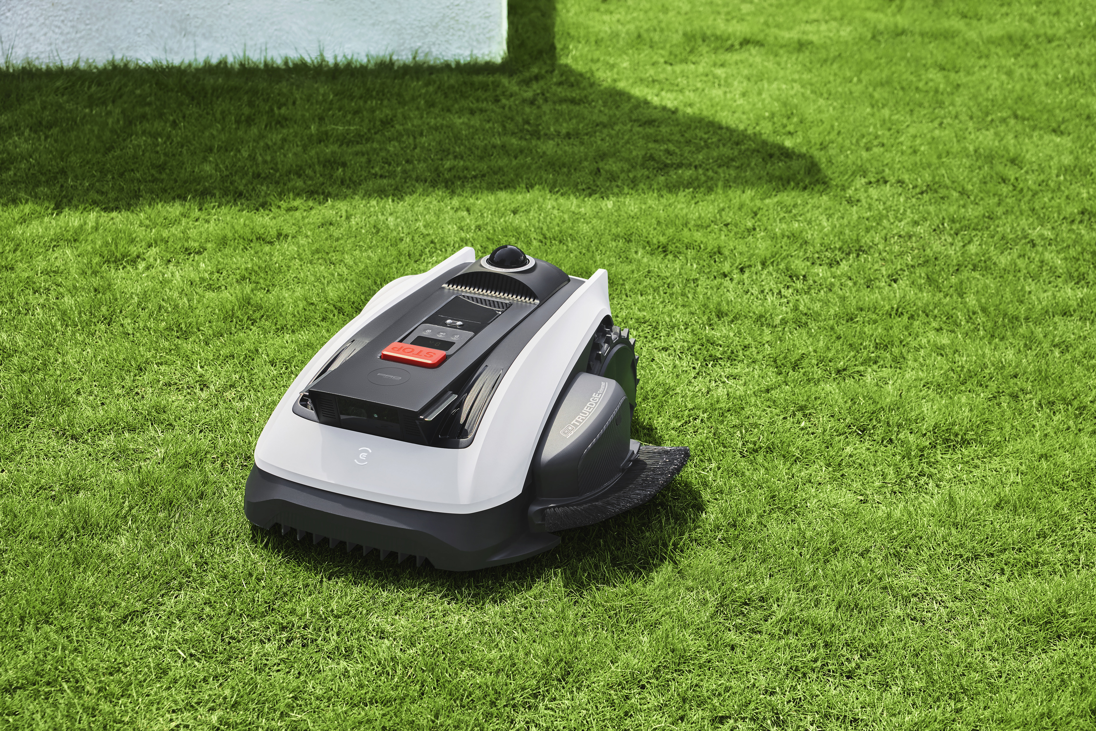 Ecovacs Mähroboter GOAT O1200 LiDAR Pro - 22 cm Schnittbreite 1200 m² inkl. Ladestation