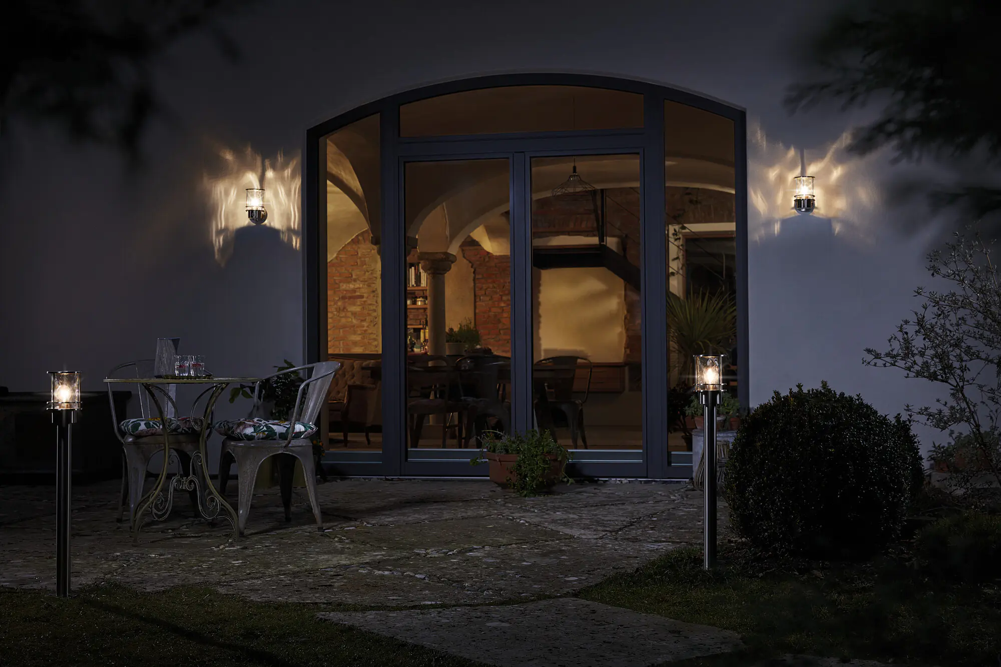 Ledvance LED Außenleuchte Endura Classic Post Up Sensor stahl