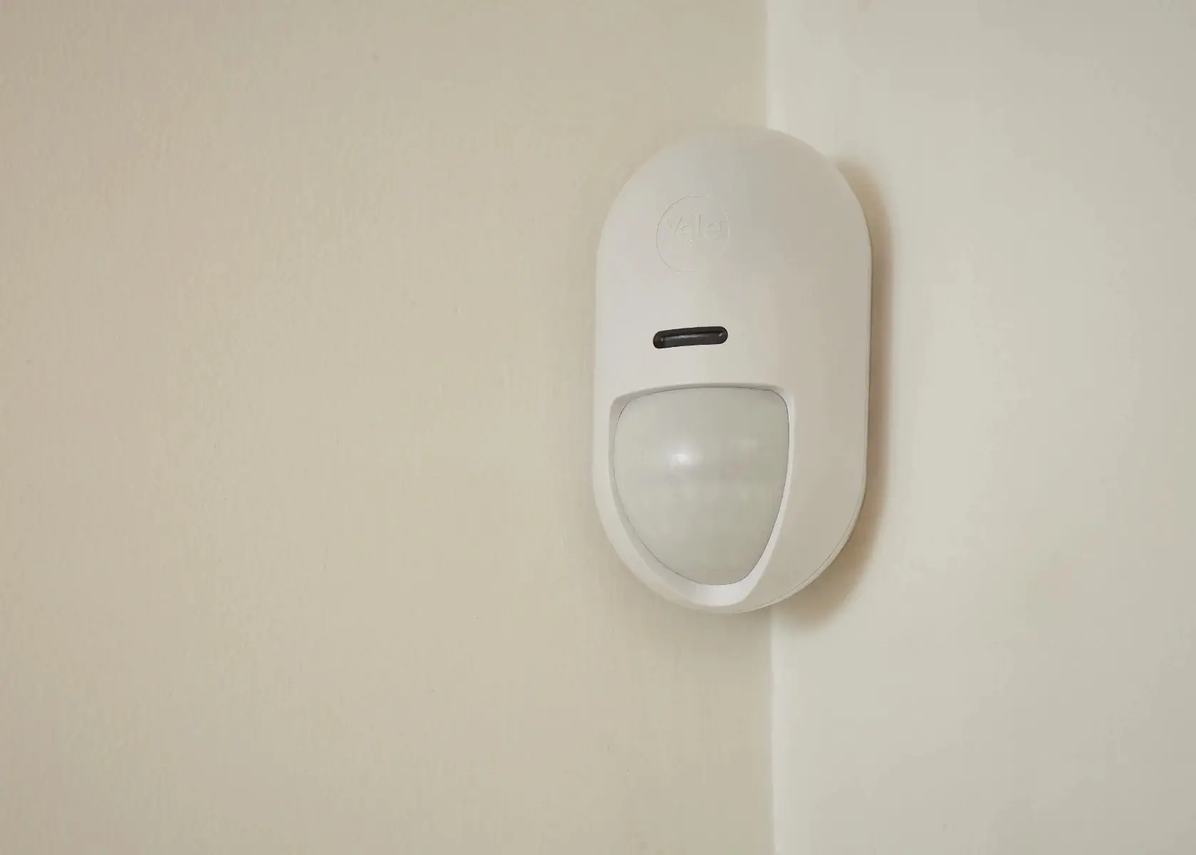 Yale Bewegungsmelder Smart Alarm Innen kabellos weiß