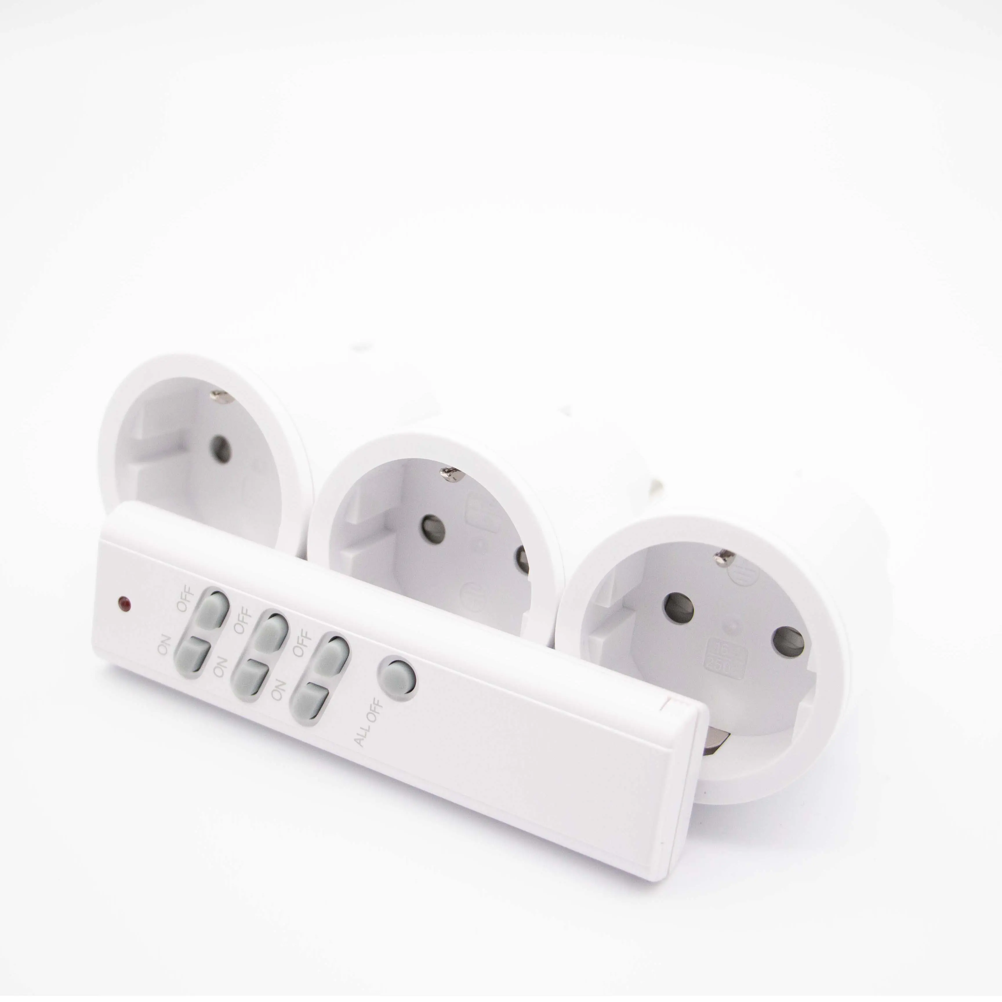 Intertechno Funk Steckdosen IT3-2300 mit Handsender Smart Home 3er Set Intertechno Funk Steckdosen IT3-2300 mit Handsender Smart Home 3er Set