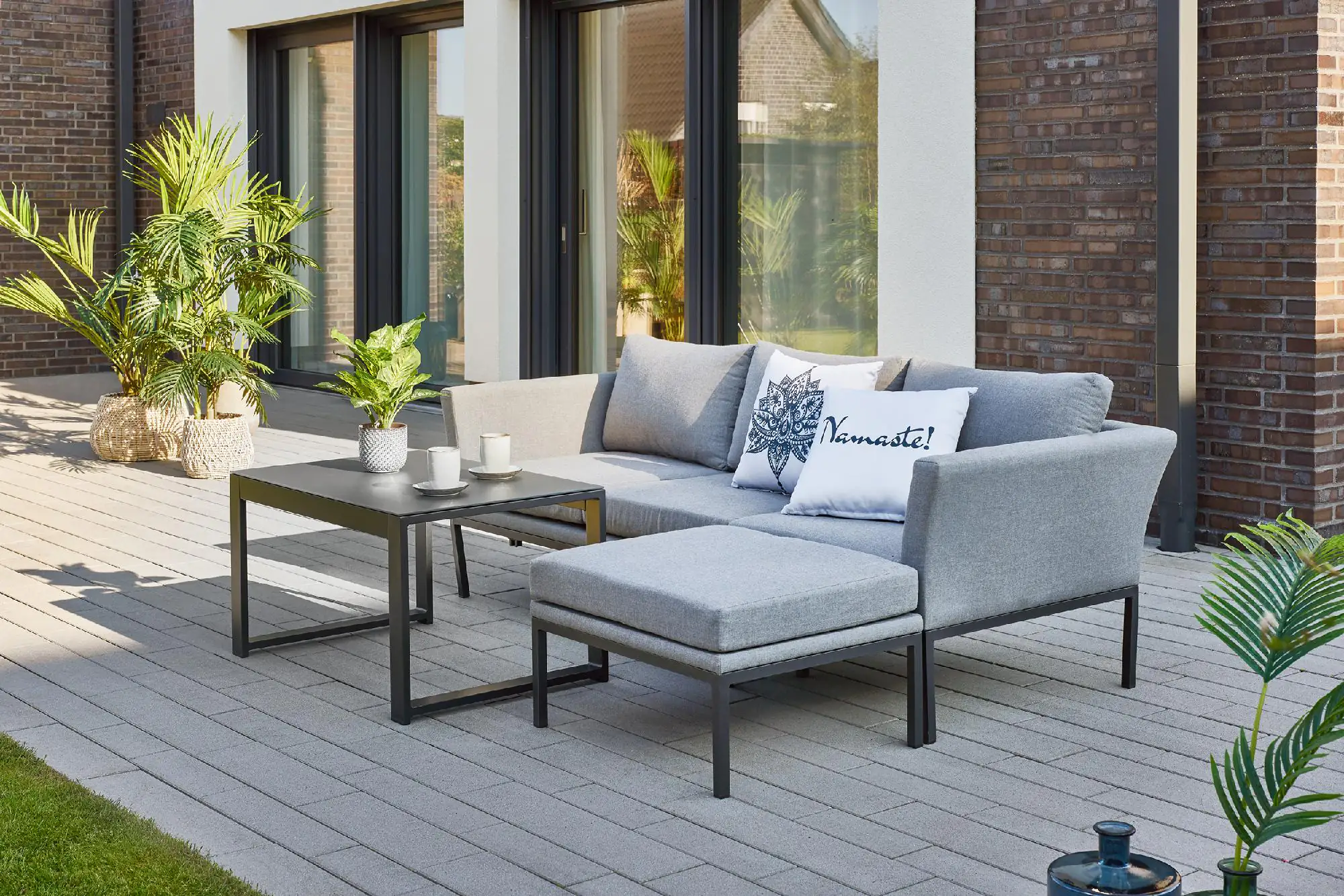 Primaster Lounge Set Arona mit wetterfestem Sunbrella Bezug Primaster Lounge Set Arona mit wetterfestem Sunbrella Bezug