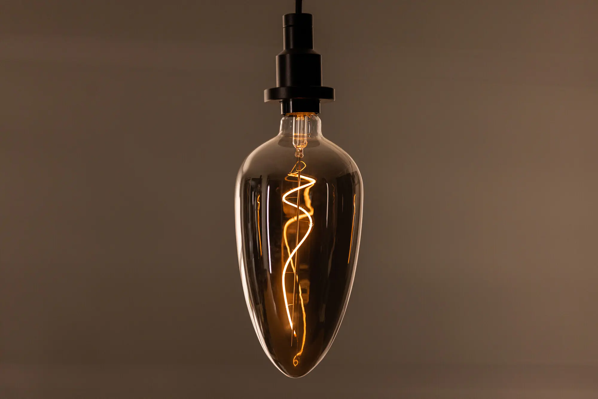 Ledvance LED Leuchtmittel Vintage 1906 A15 E27 4W warmweiß, dimmbar, rauch