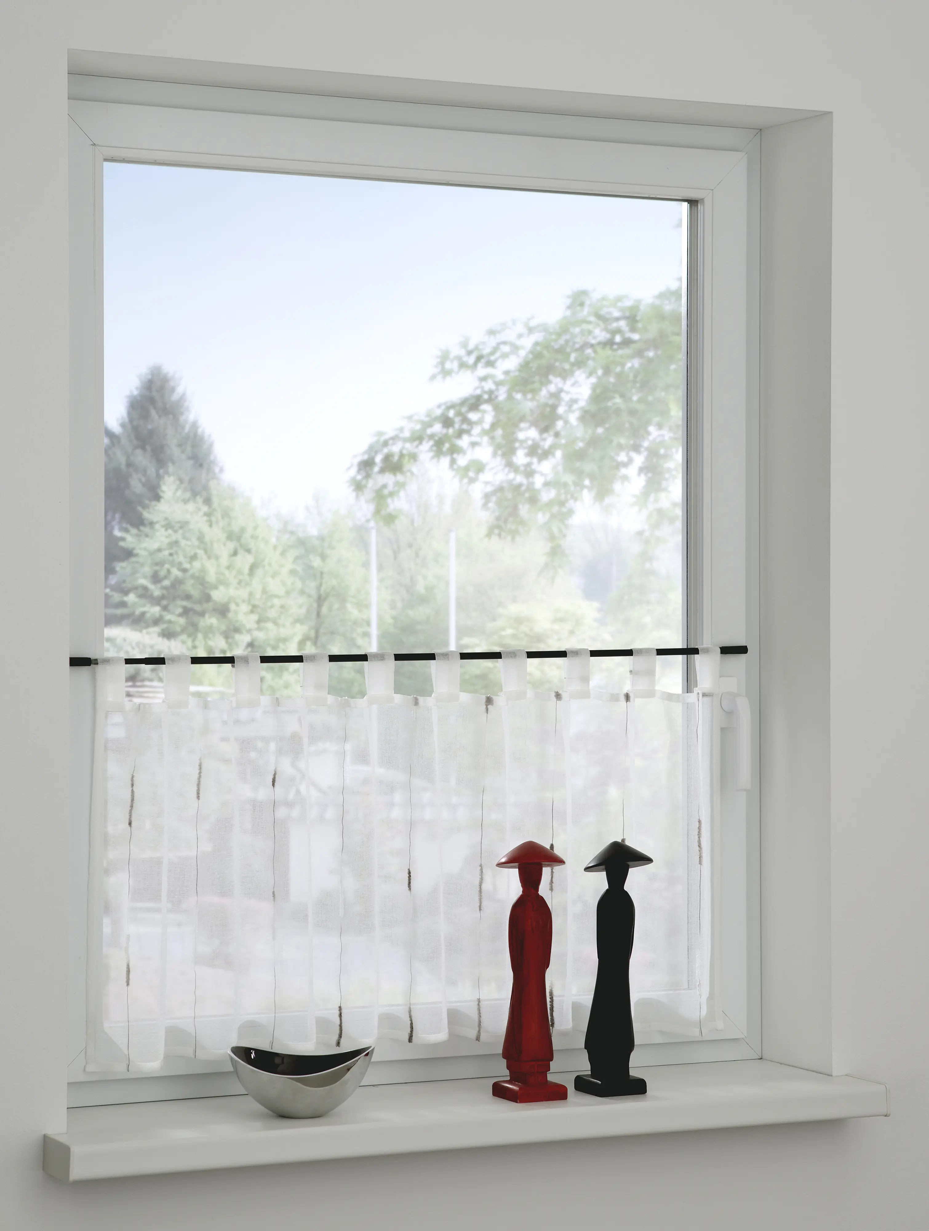 Gardinia Spannvitrage Ø 7-9 mm schwarz-matt 90 cm - 130 cm  Gardinia Spannvitrage Ø 7-9 mm schwarz-matt 90 cm - 130 cm