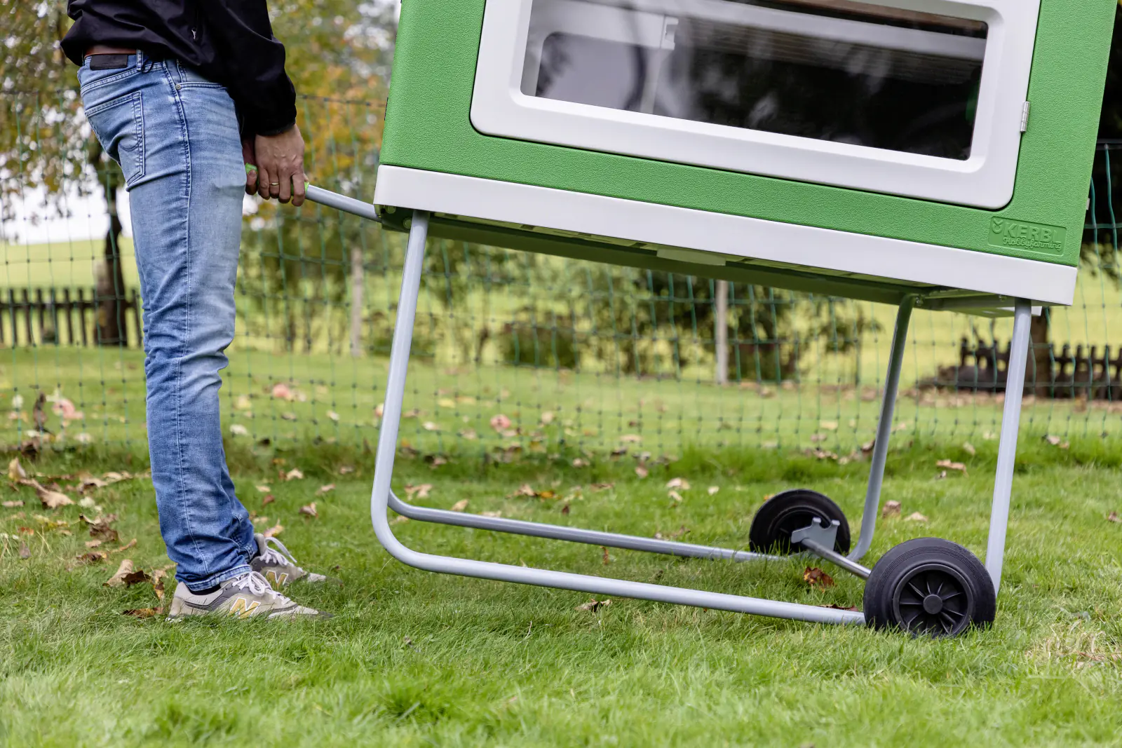 Kerbl Hühnerstall Mobile Coop 119 x 96 x 162 cm grün Kerbl Hühnerstall Mobile Coop 119 x 96 x 162 cm grün