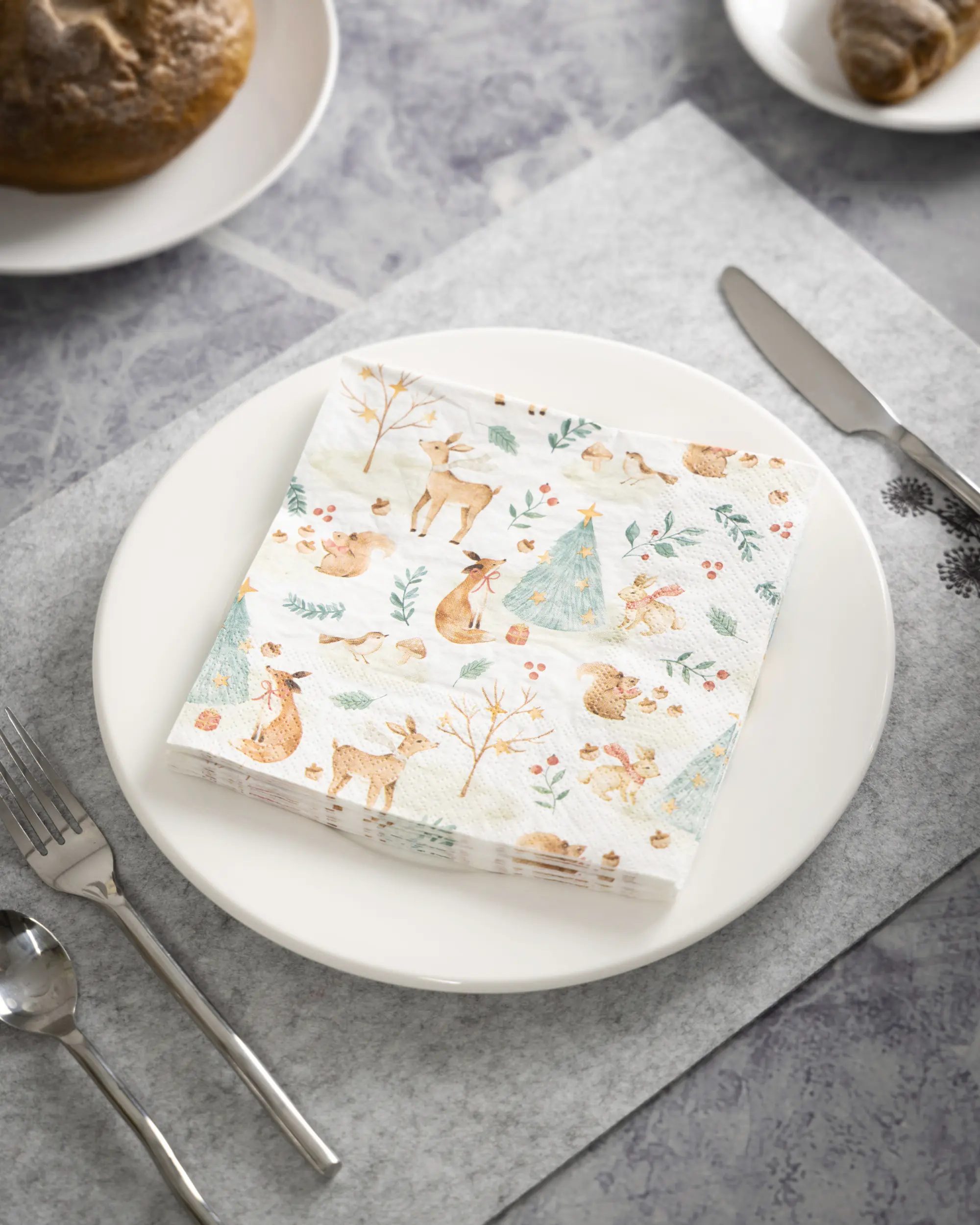Eglo Servietten X-Mas Tiere & Bäume Pasig bunt 16,5 x 16,5 cm - 20er Pack
