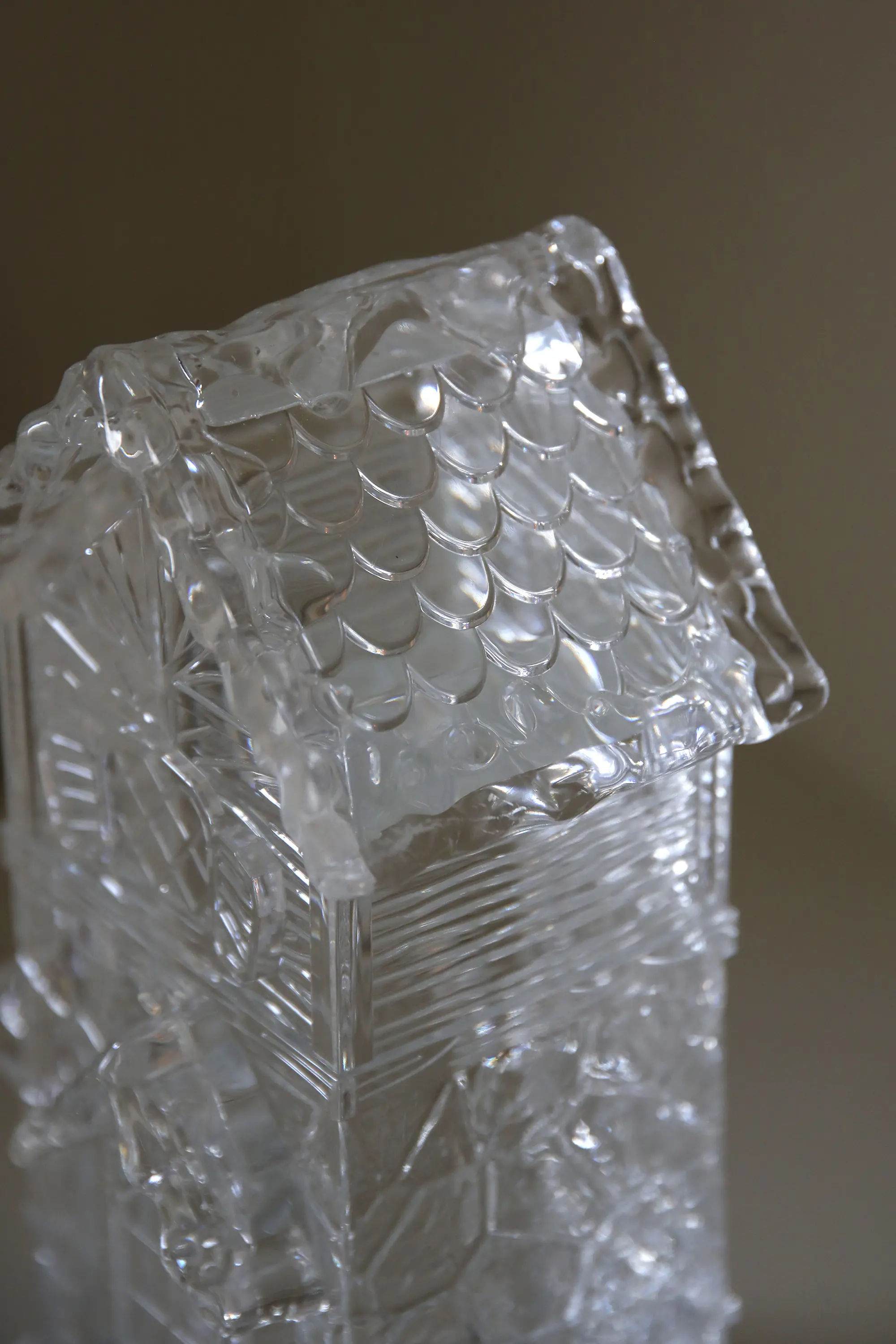 Markslöjd LED Haus Dale batteriebetrieben Acryl 26 x 13 cm transparent-weiß