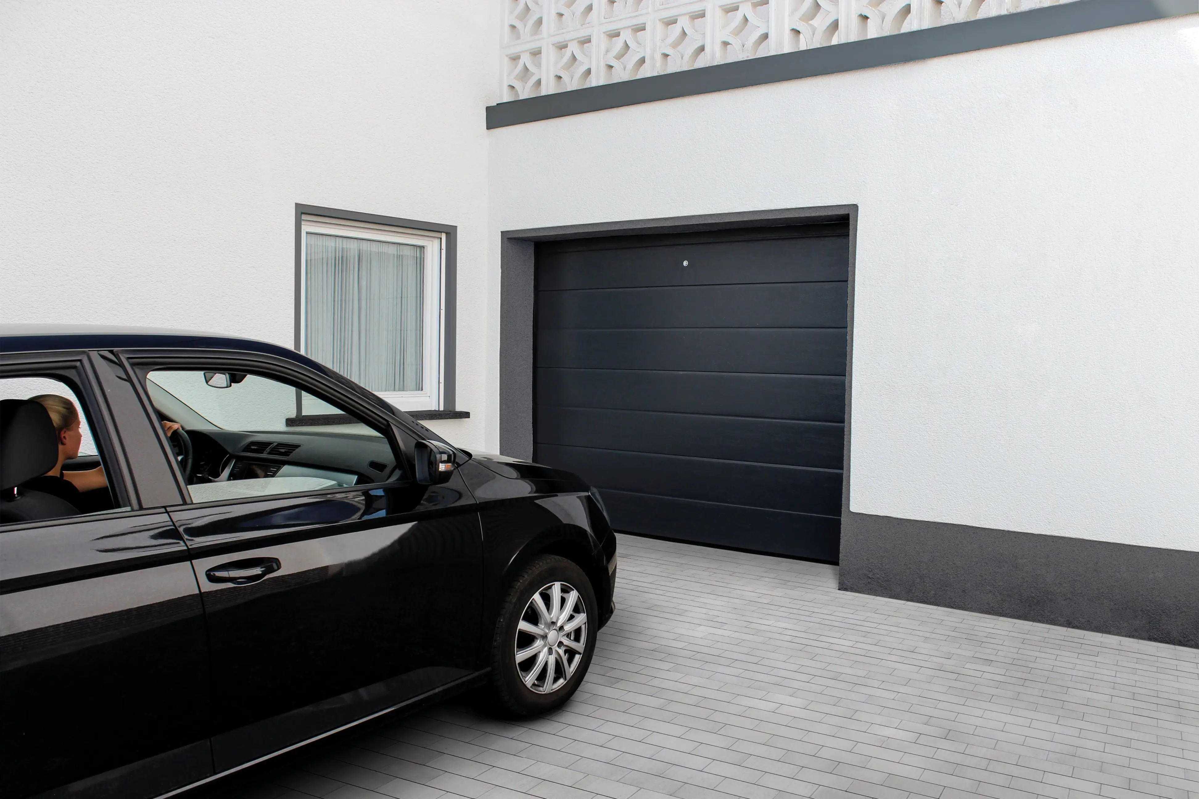 Sektionalgaragentor anthrazit + Montageservice