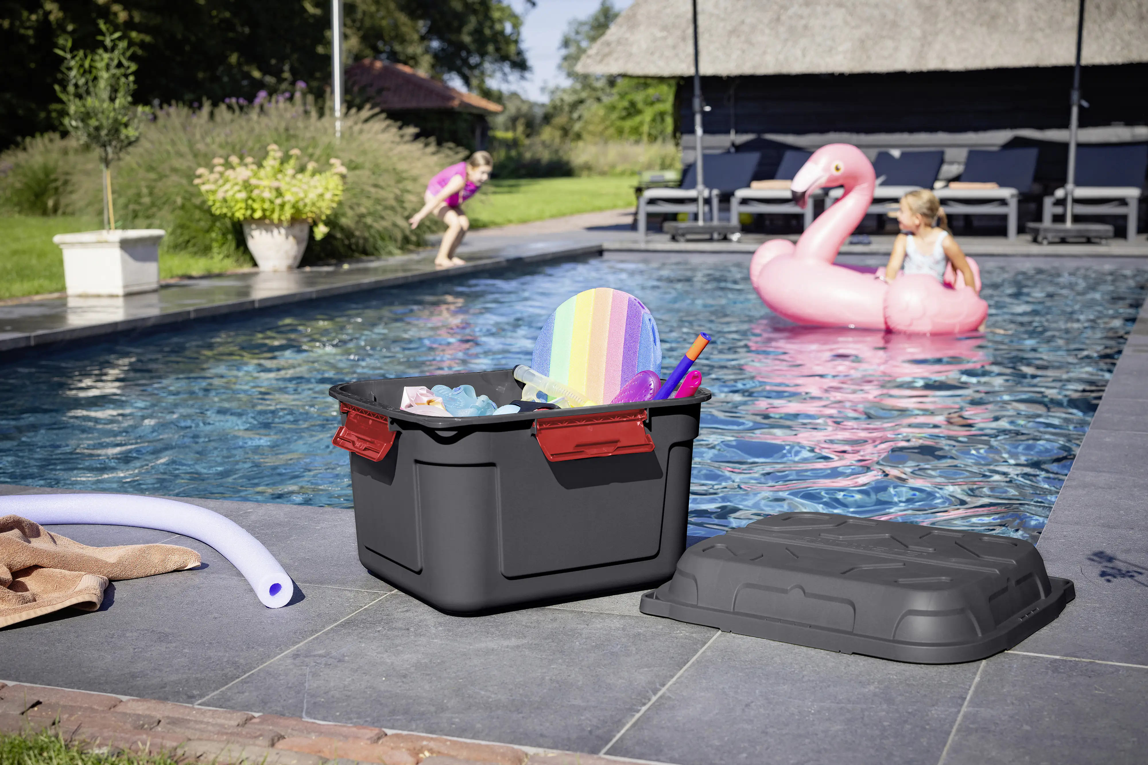 Sunware Aufbewahrungsbox Q-Line 90L anthrazit rot 60,1 x 53,1 x 42,5 cm Sunware Aufbewahrungsbox Q-Line 90L anthrazit rot 60,1 x 53,1 x 42,5 cm