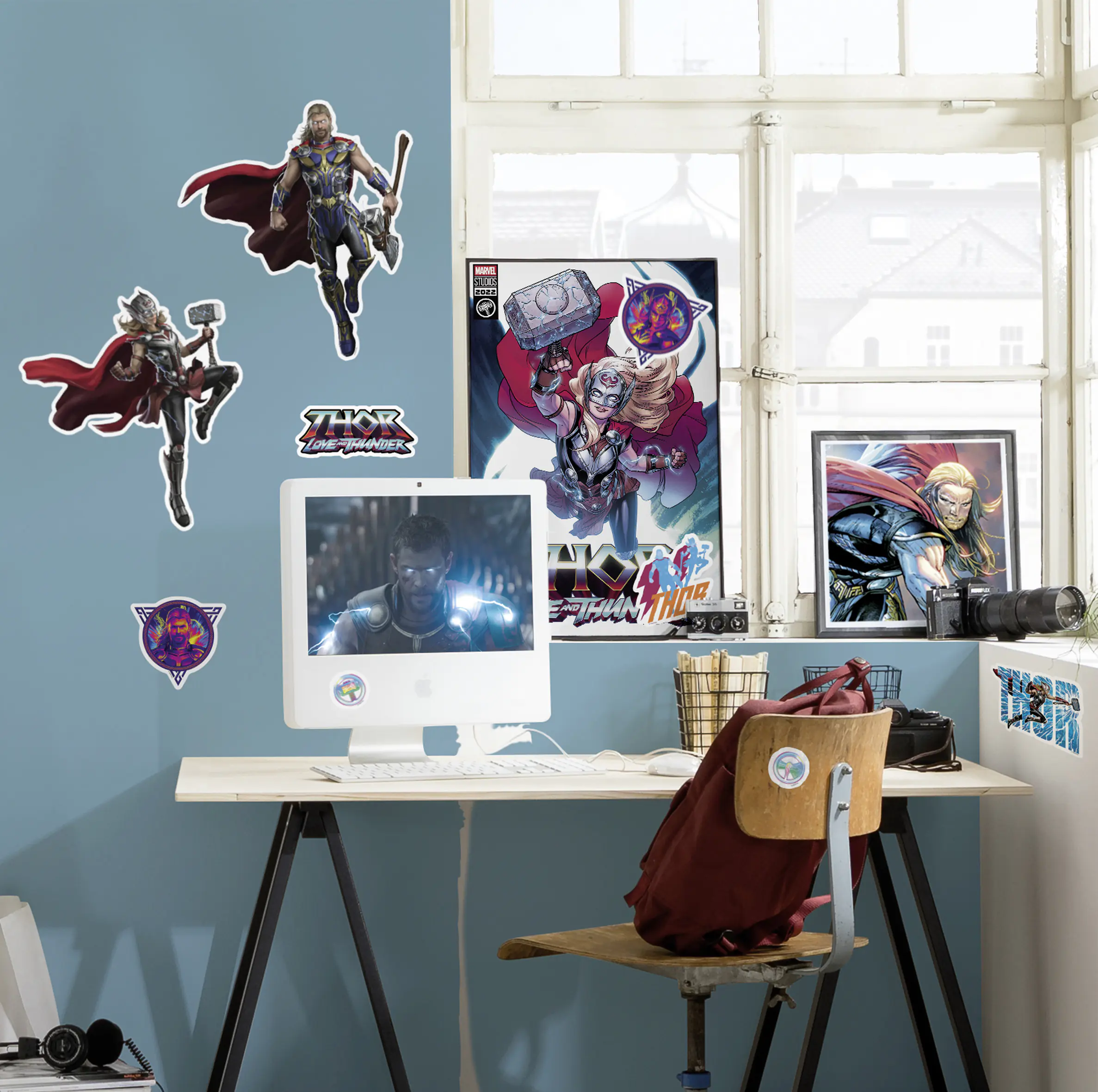 Komar Dekosticker Thor4 - Thor Jane 50 x 70 cm  
