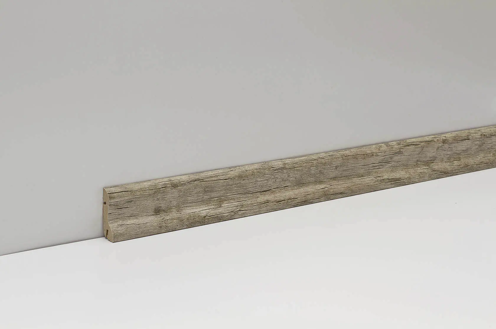 Classen Clip-Fußleiste 240 cm 40 x 20 mm Eiche Helmond Classen Clip-Fußleiste 240 cm 40 x 20 mm Eiche Helmond