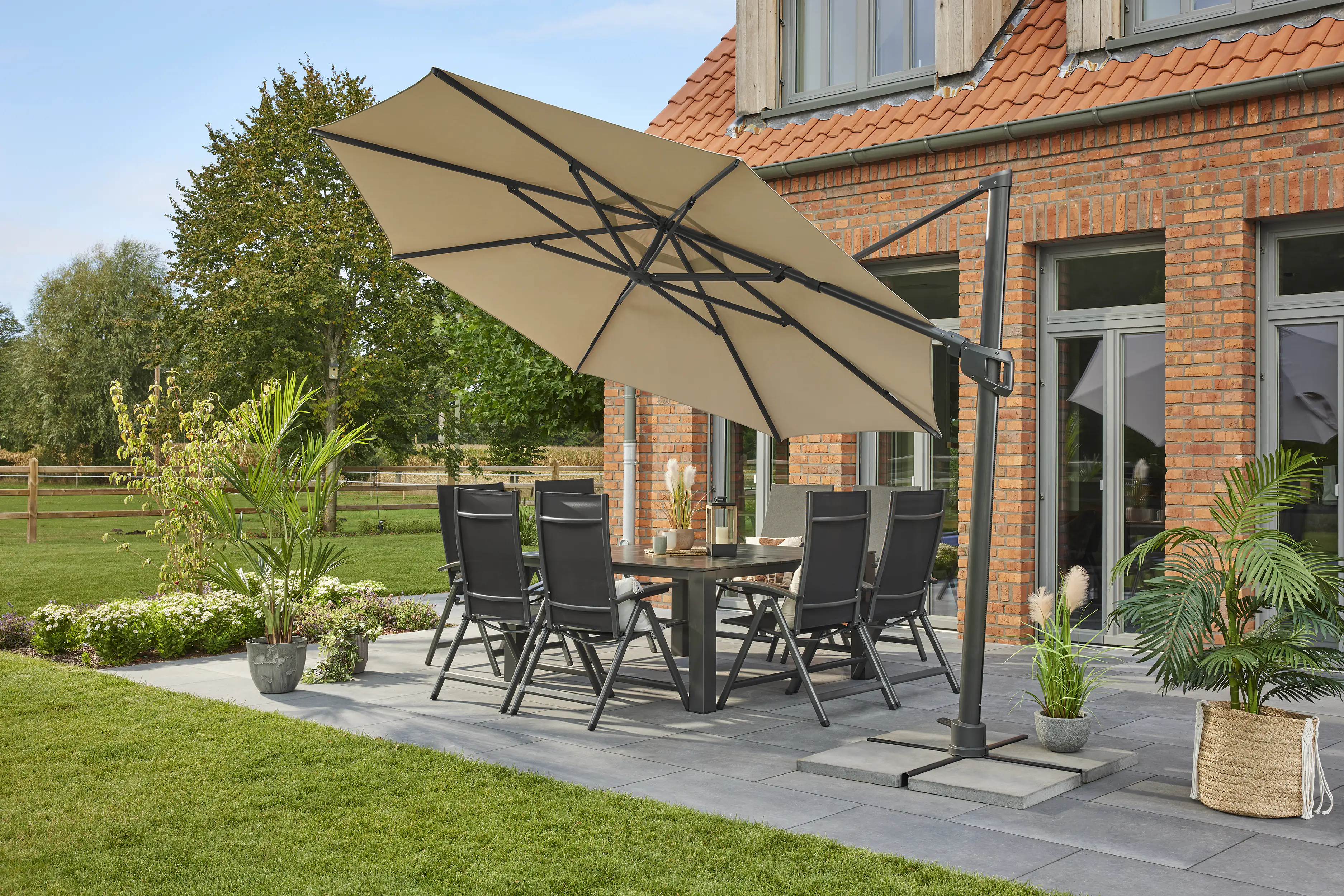 MWH Ampelschirm Monte Carlo rund beige