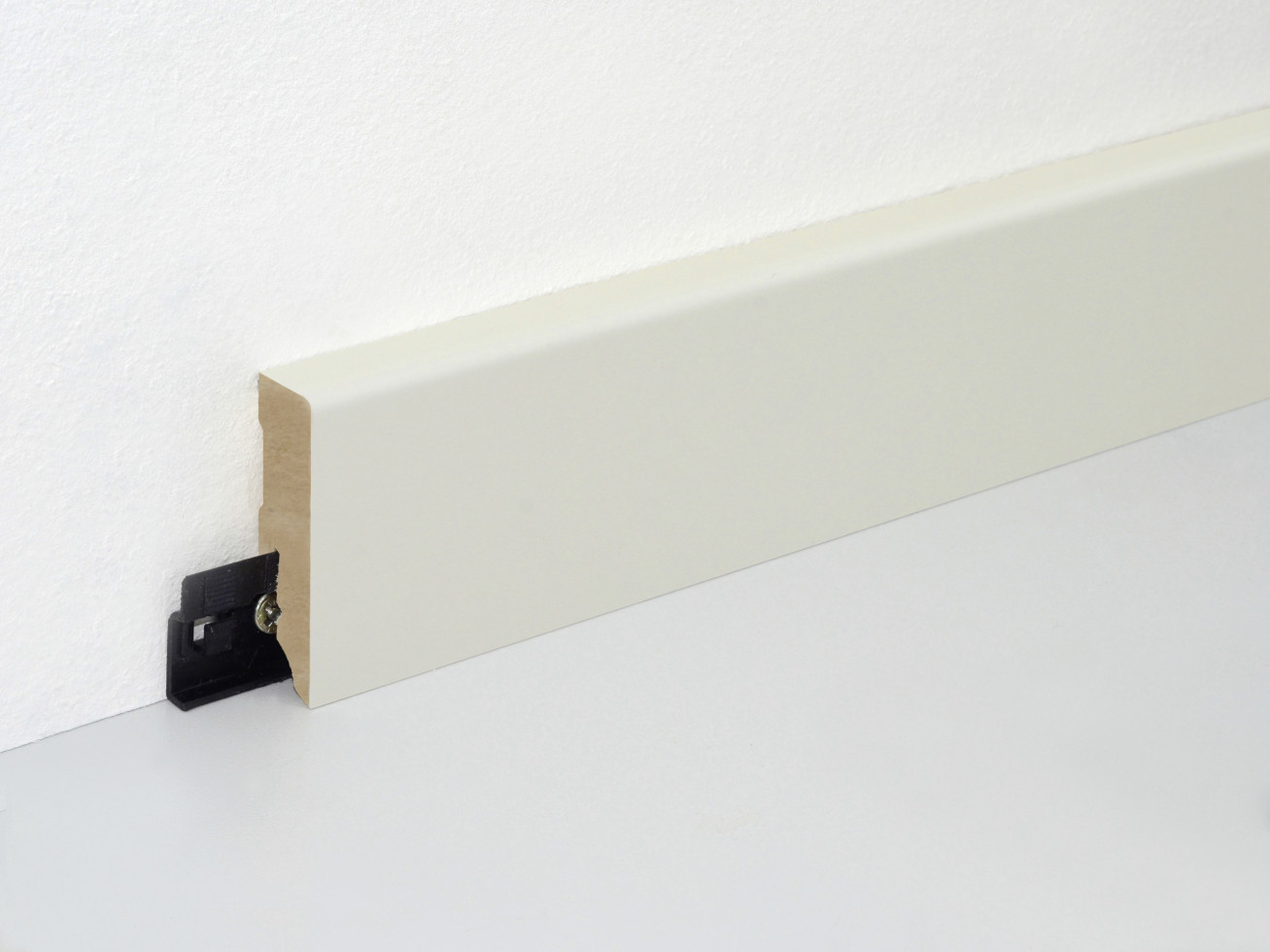 FN Neuhofer Neuhofer Fußleiste 240 cm x 58 x 15 mm weiß GLO780305110