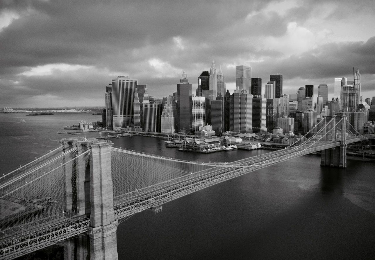papermoon Vlies- Fototapete Digitaldruck 350 x 260 cm Brooklyn Bridge black/wh