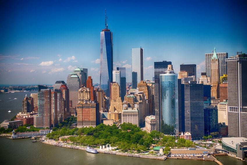 papermoon Vlies- Fototapete Digitaldruck 350 x 260 cm Lower Manhattan Skyline