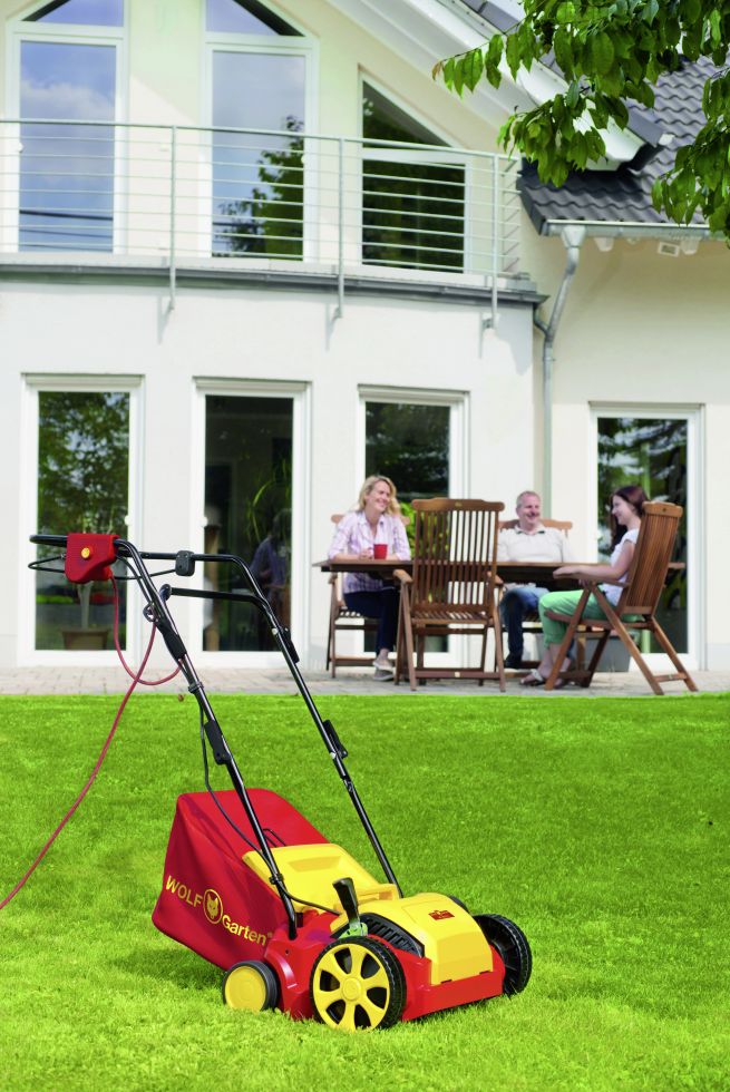 MTD Elektro Vertikutierer VA 303 E 1.300 W, 30 cm Arbeitsbreite kaufen