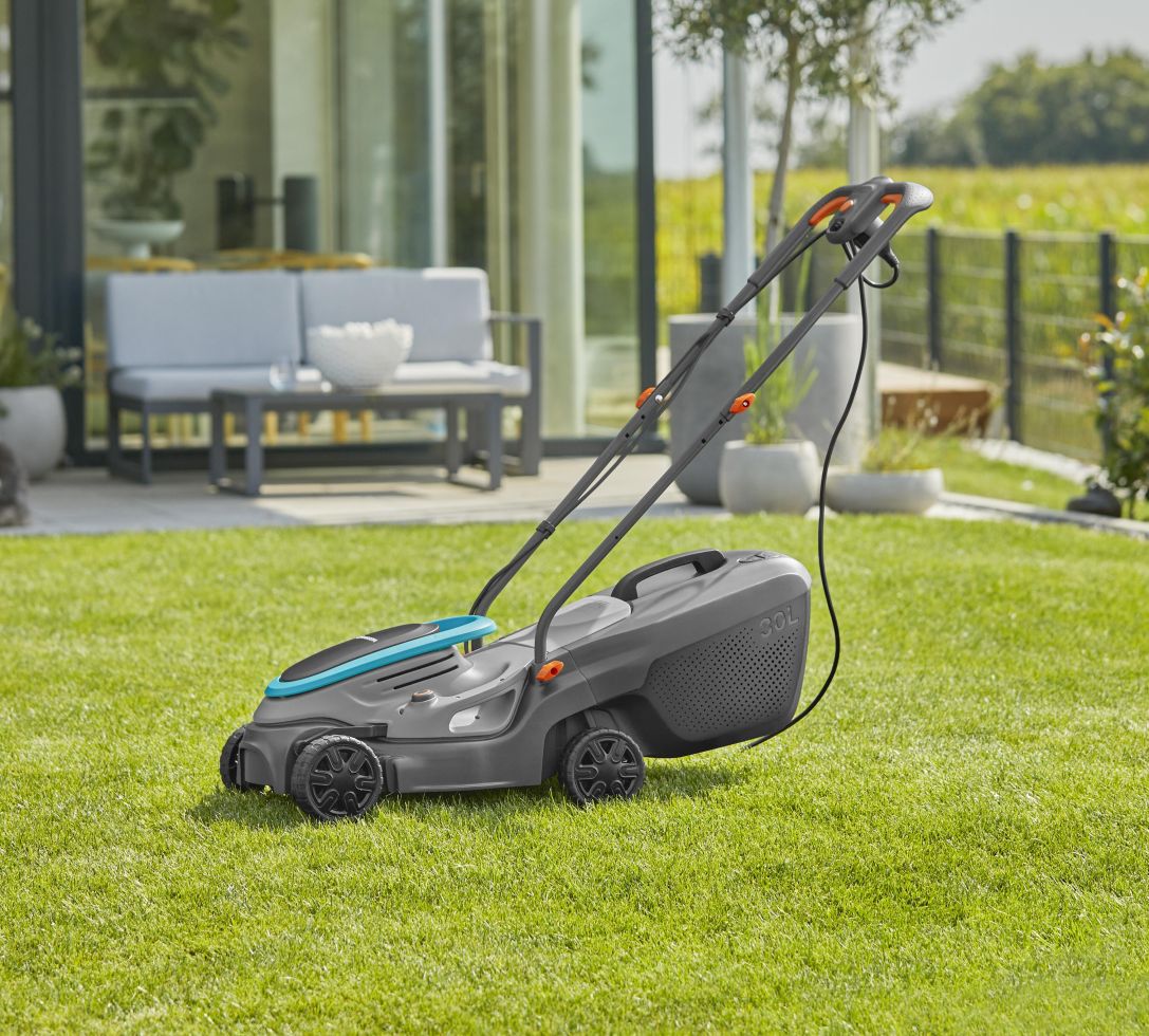 Gardena Elektro Rasenmäher PowerMax 1200/32 G2 32 cm Schnittbreite