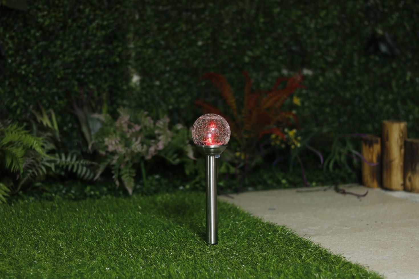 Garden Mile Solar-Eichhörnchen-Leuchte – Farbwechselnd, Mit Craquelé-Glaskugel, 22x22x19 Cm, Für Garten & Terrasse