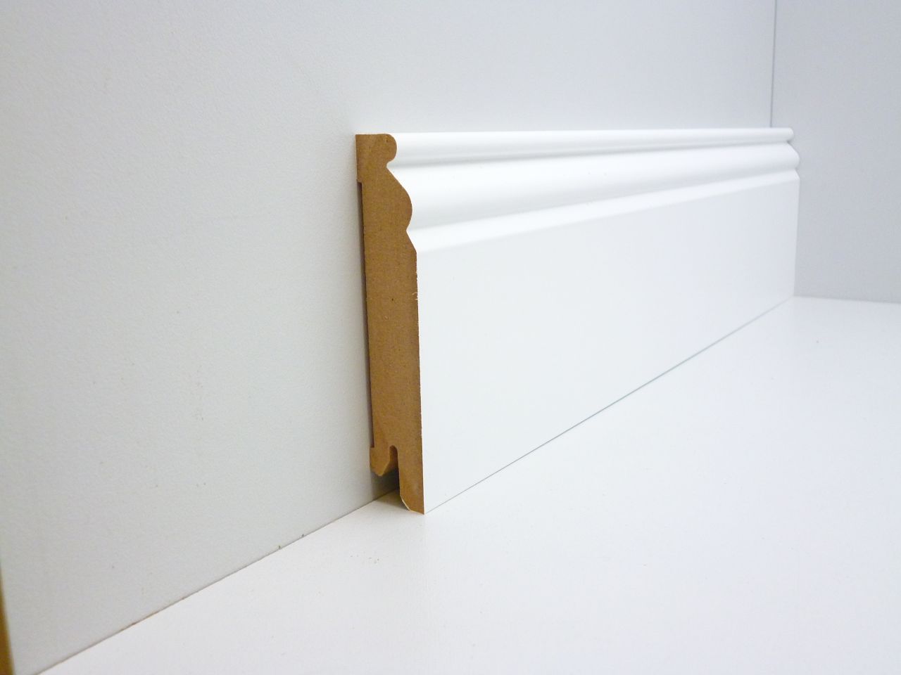 B.S. Bauprogramm Ziersockelleiste Clip 250 cm 100 x 18 mm Blütenweiß